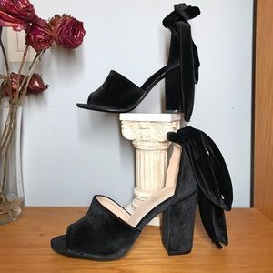 Catherine Malandrino Open Toe Shoes